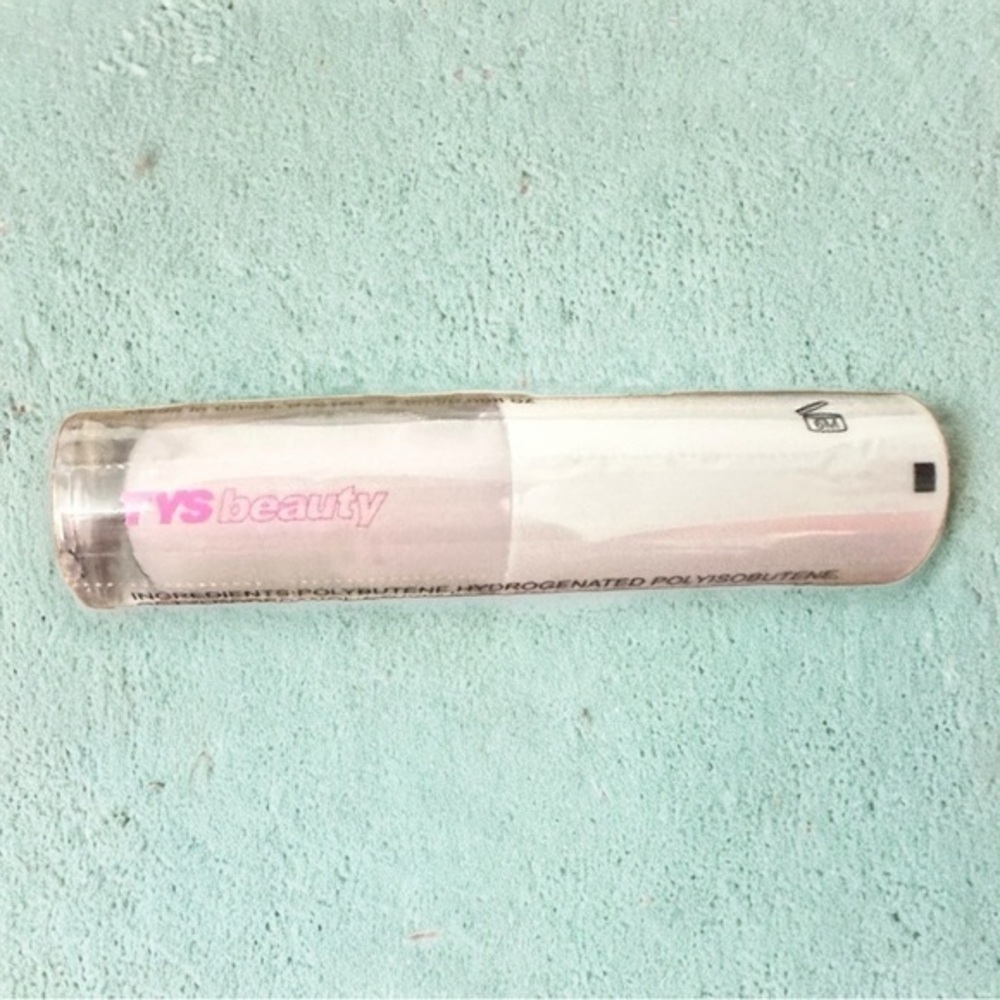 🆕 NWT TYS Beauty Lip Treat Lip Plumping Gloss